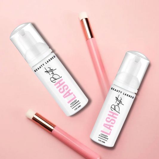 The Importance of Cleaning Your Lashes.
