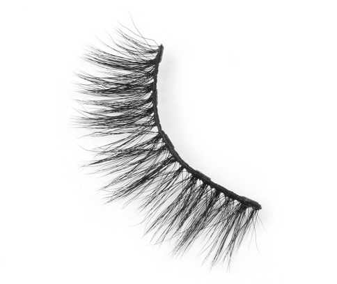 Vegan Magnetic Eyelash: 90's Baby